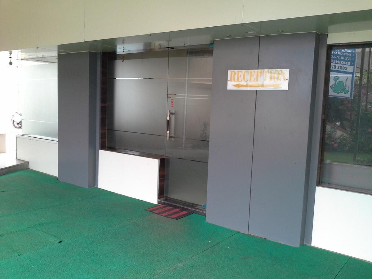Hotel Galaxy Residency Vasai Exterior photo